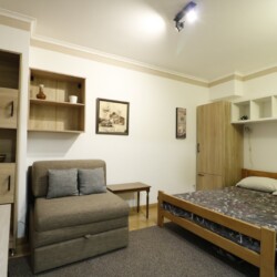 valdez apartman na dan karabuma
