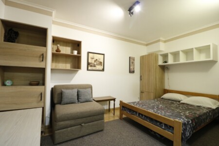 valdez apartman na dan karabuma